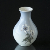 Lyngby Vase mit Blumen