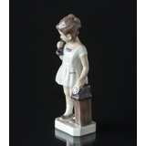 Pige med telefon, "Gitte", Lyngby figur nr. 73