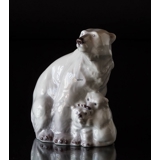 Isbjørn med unger Lyngby figur nr. 90