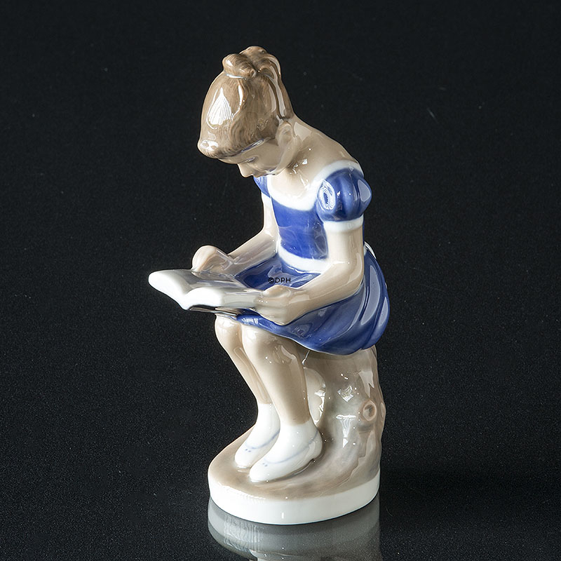 Lyngby læsende pige nr. 95