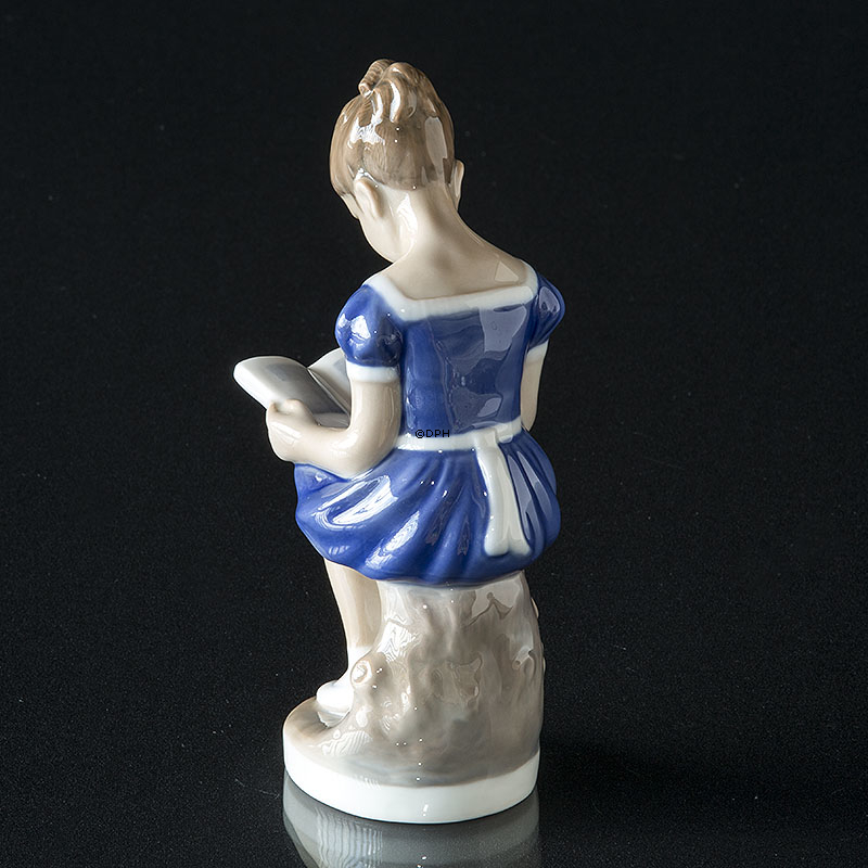 Lyngby læsende pige nr. 95