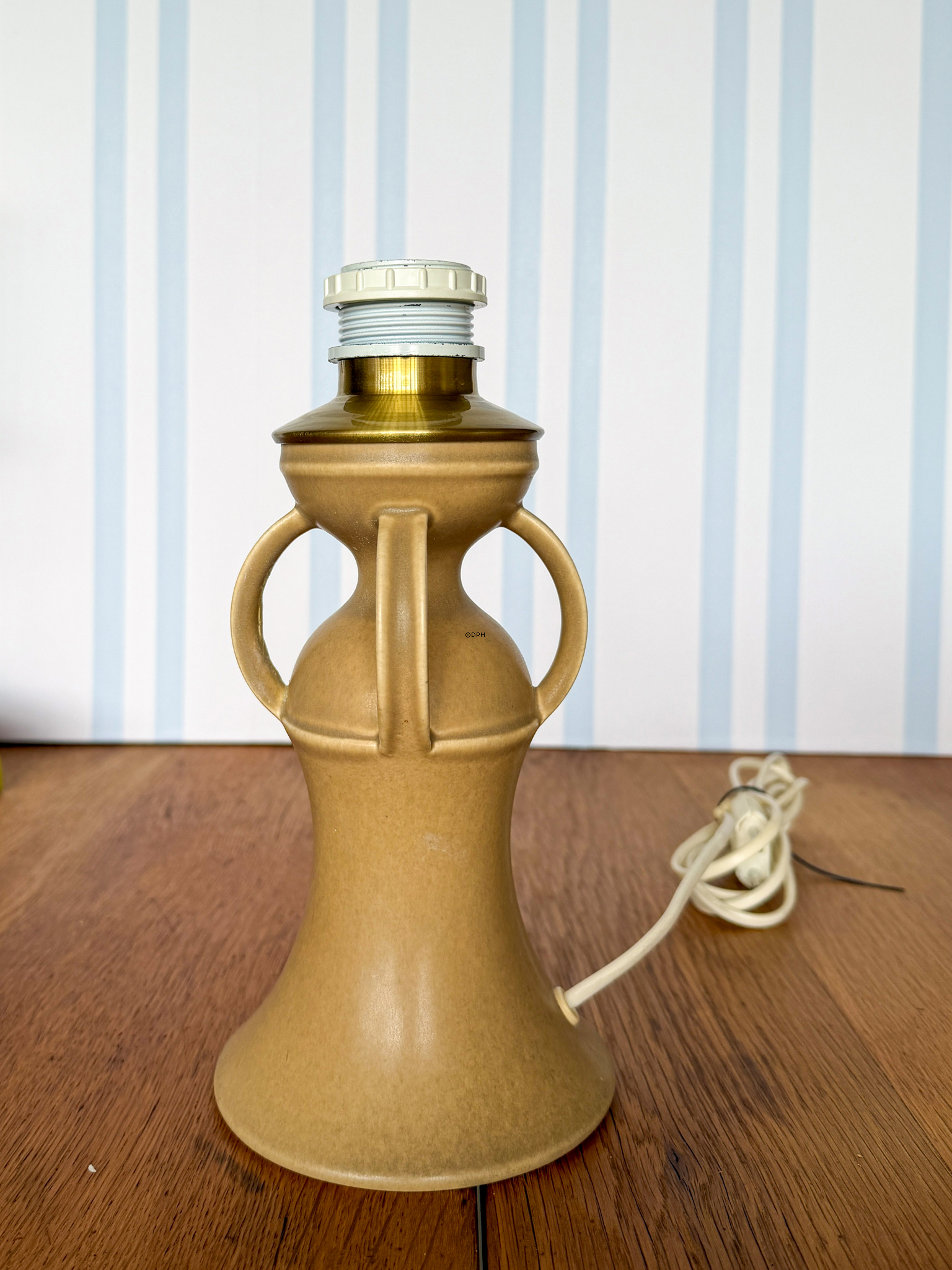 Le Klint 309 bordlampe i stentøj