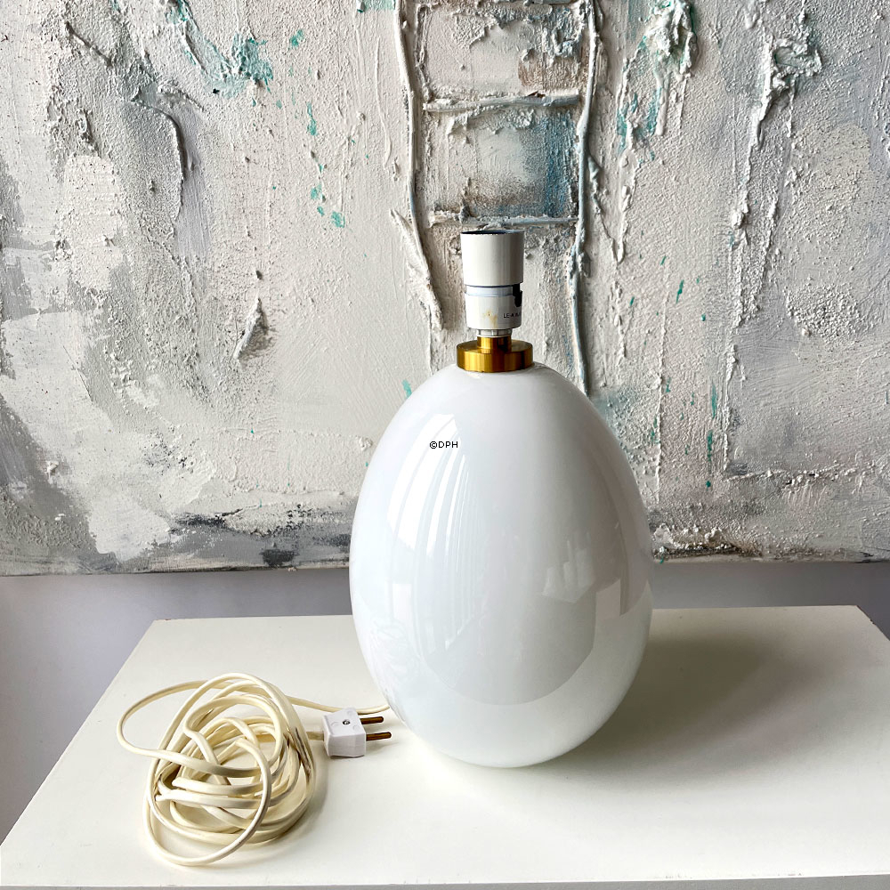 Le Klint 386 A Bordlampe af hvidt glas, brugt - Udgået af produktion