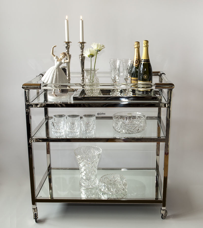 Lav firkantet serveringsbakke i poleret stål med spejl