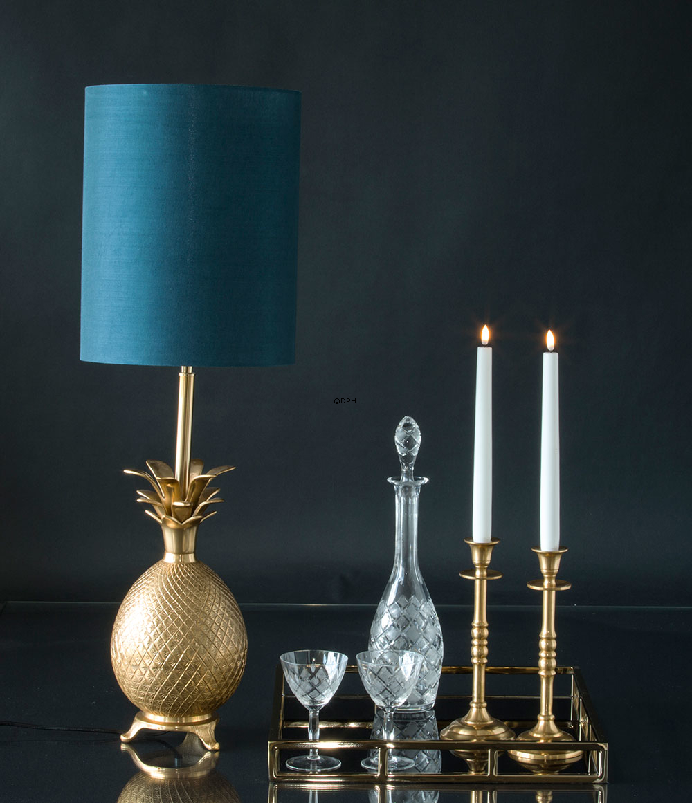 Firkantet serveringsbakke med sort glas i gyldent finish, stor