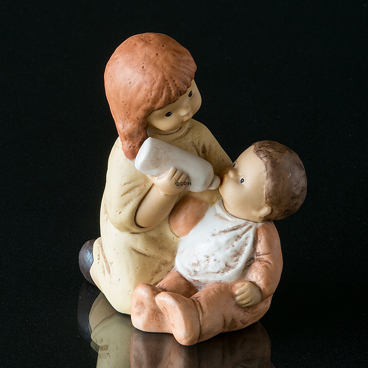 Goebel Hummel Nina og Marco den første drik