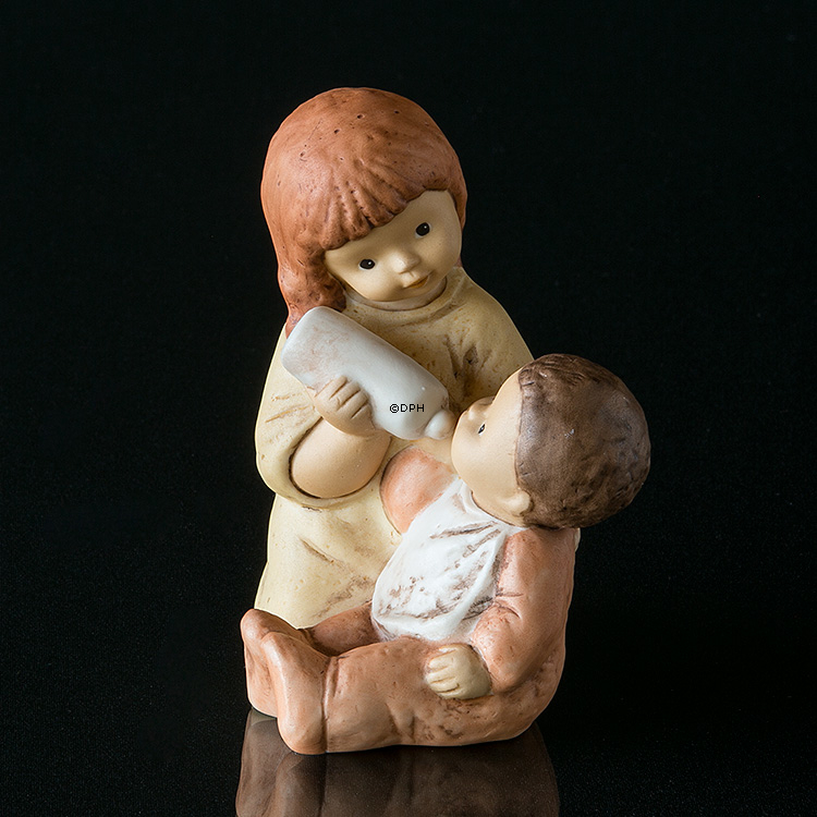 Goebel Hummel Nina og Marco den første drik