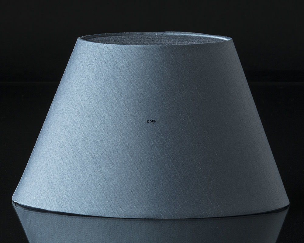 Oval lampeskærm 17 cm i højden, lys blå silke stof