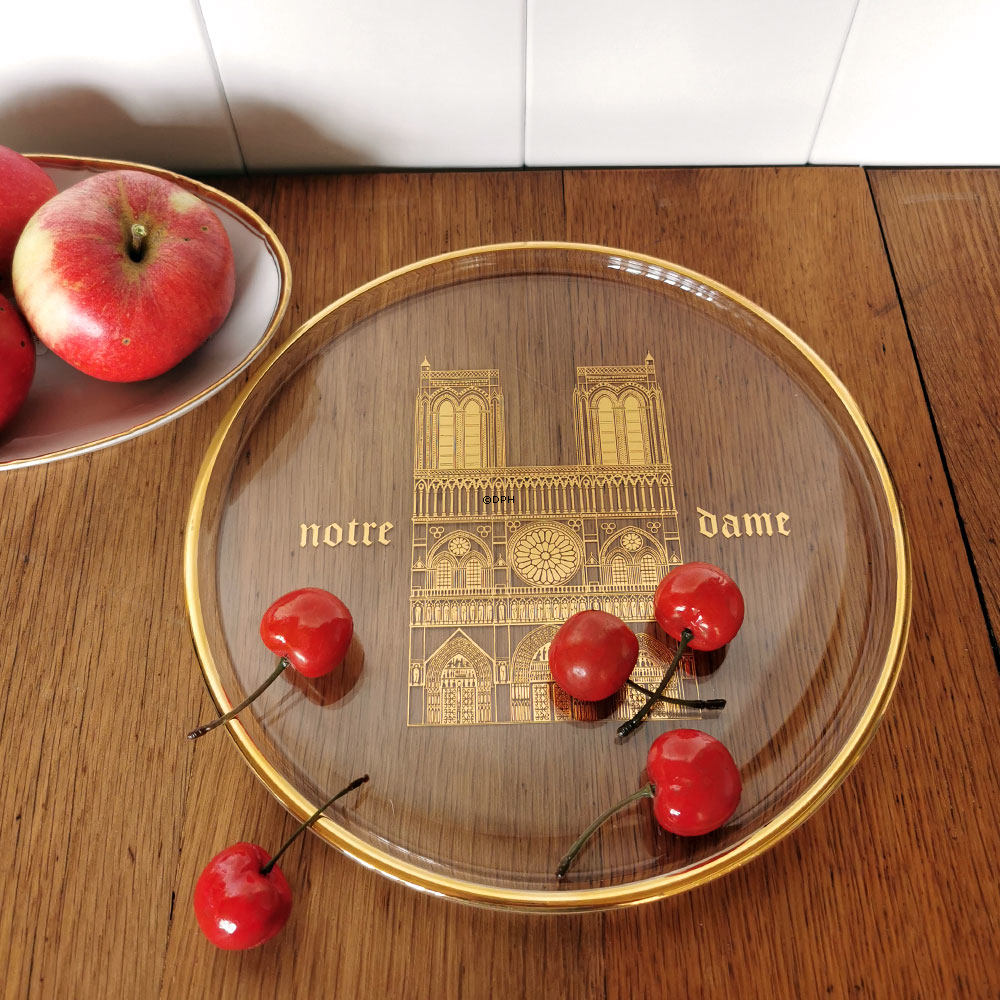 1970 Orrefors årsplatte i glas, Motiv i guldstreg: Notre Dame!!!!
