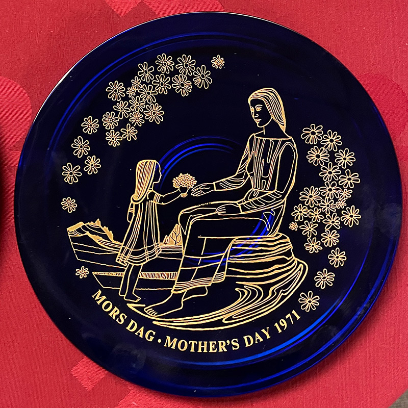 1971 Orrefors mors dag platte i glas