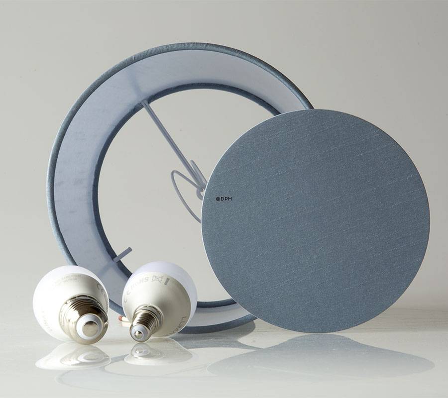 Rund cylinderformet lampeskærm 16 cm i højden, lys blå silke stof