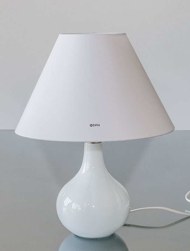 Rund lampeskærm høj model 19 cm i højden, hvid chintz stof, (evt. Holmegaard Apoteker lampe, mini nr. 4363273)