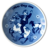 1974 Porsgrund Mother's Day plate