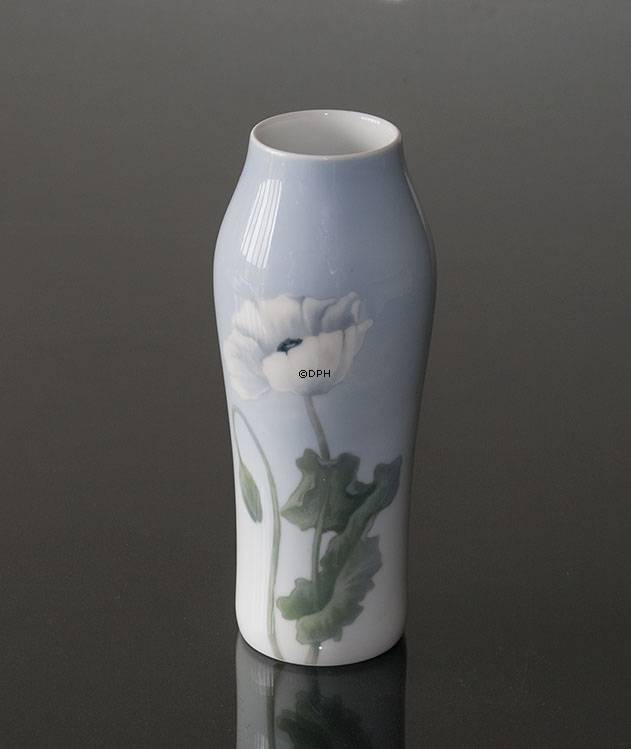Vase med blomst, Royal Copenhagen i perioden fra 1889-1922, nr. 100-232