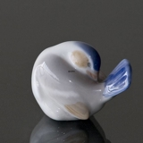 Finch Preening, Royal Copenhagen bird figurine No. 1041