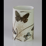 Diana Fajance vase af Nils Thorssen med sommerfugle, Royal Copenhagen nr. 1061-5331