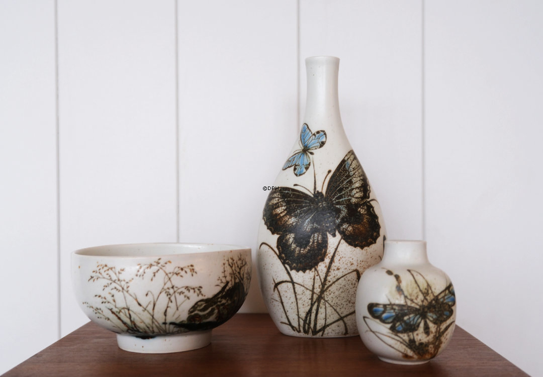 Diana Fajance vase med sommerfugle, Royal Copenhagen nr. 1069-5376