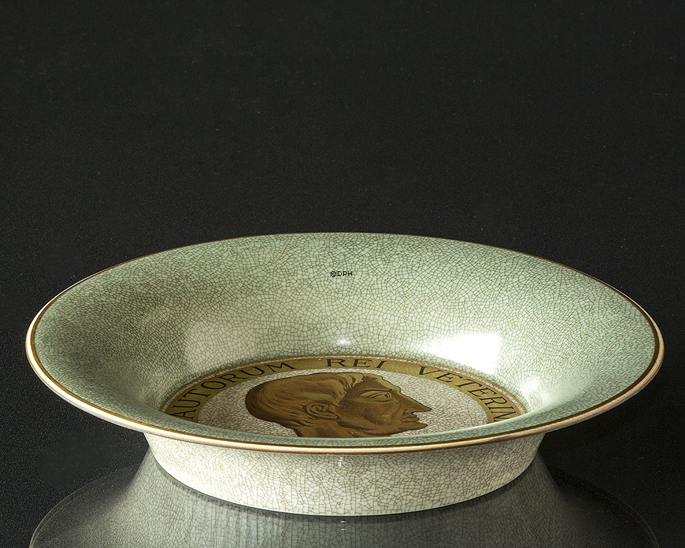 Royal Copenhagen fad produceret i anledning af Dyrlægeforeningens 100 års. jub 1849-1949 Craquele Grøn/Guld