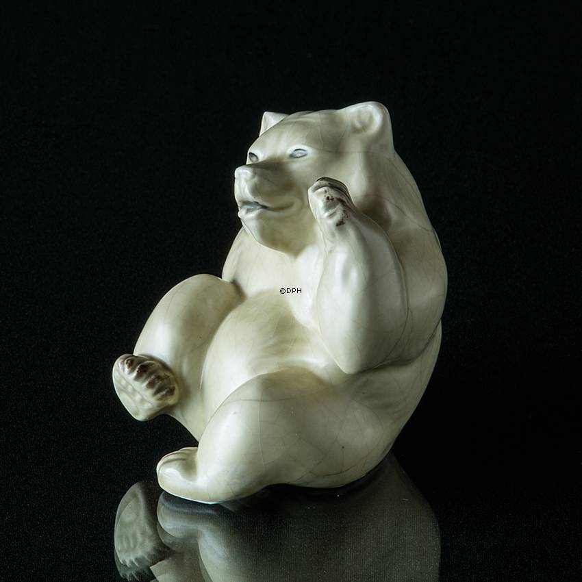 Hilsende Isbjørn, Royal Copenhagen figur nr. 111-191