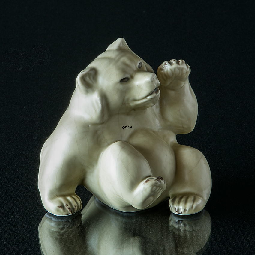 Hilsende Isbjørn, Royal Copenhagen figur nr. 111-191