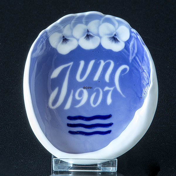 Skål June 1907, Royal Copenhagen, nr. 1155-602