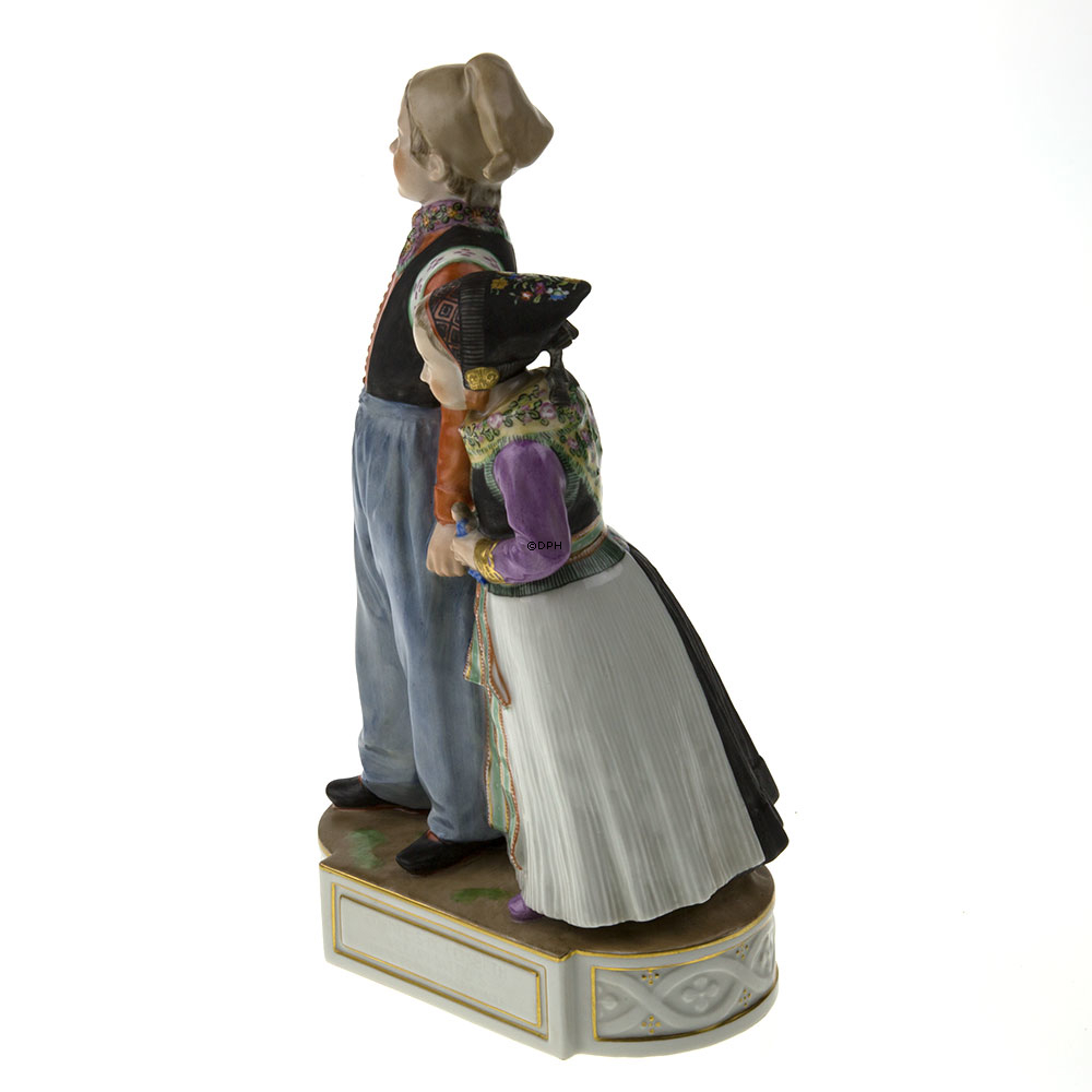 To børn, Royal Copenhagen overglasur figur nr. 12106