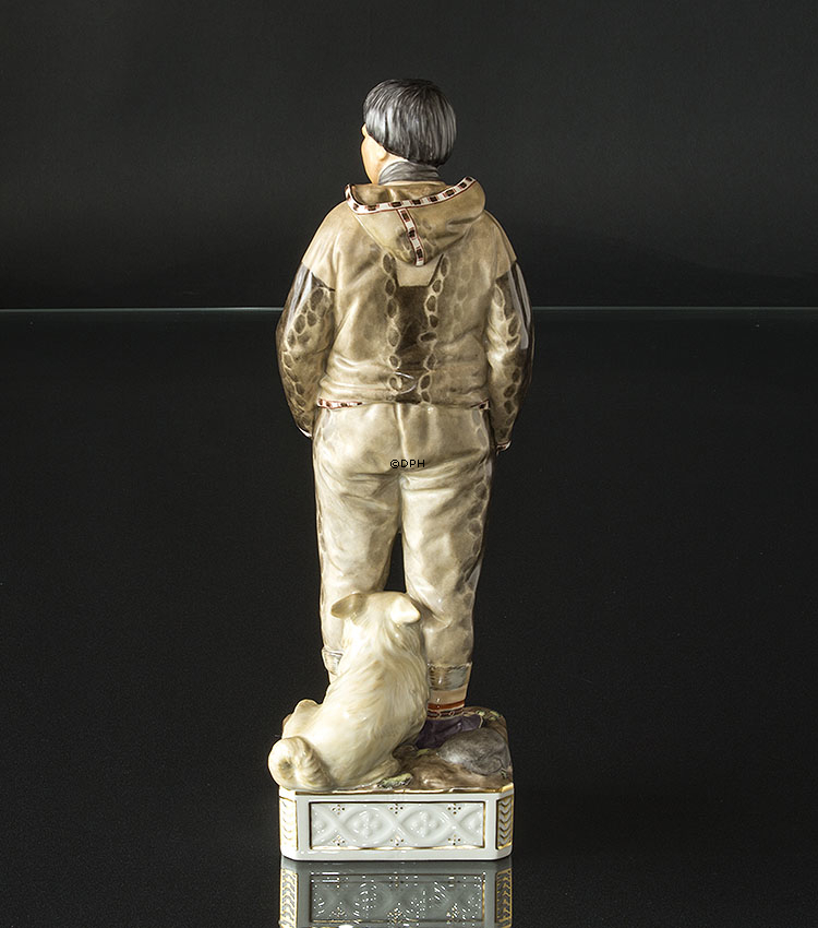 Grønlandsk par, kvinde og mand, overglasur figur, Royal Copenhagen nr. 12224 og 12225