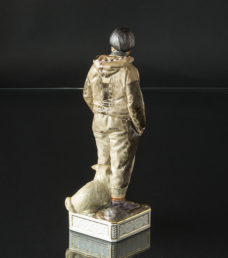 Grønlandsk par, kvinde og mand, overglasur figur, Royal Copenhagen nr. 12224 og 12225