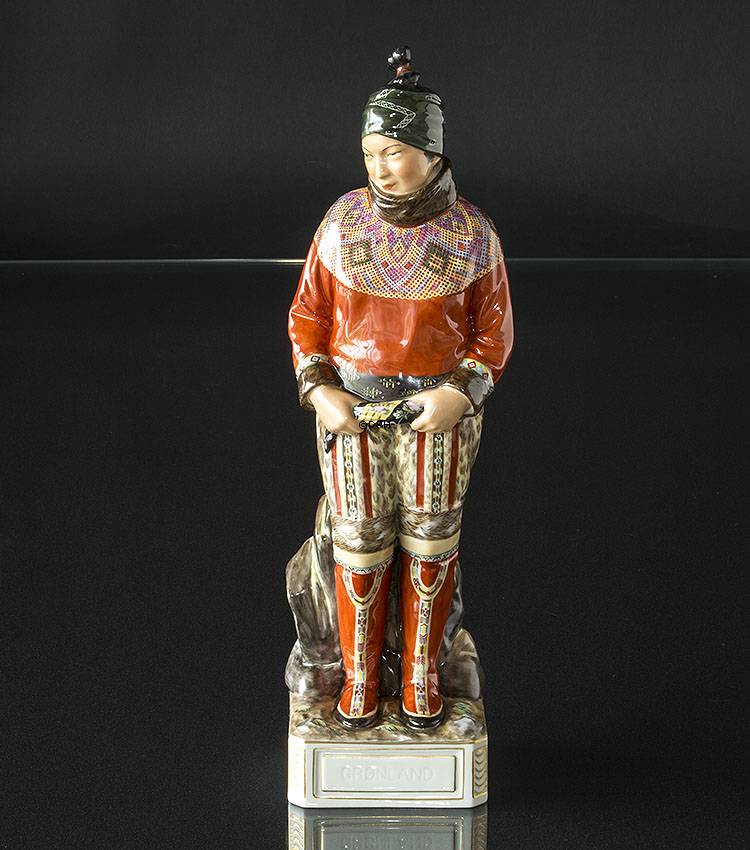 Grønlandsk kvinde, Inuit, overglasur figur, Royal Copenhagen nr. 12224