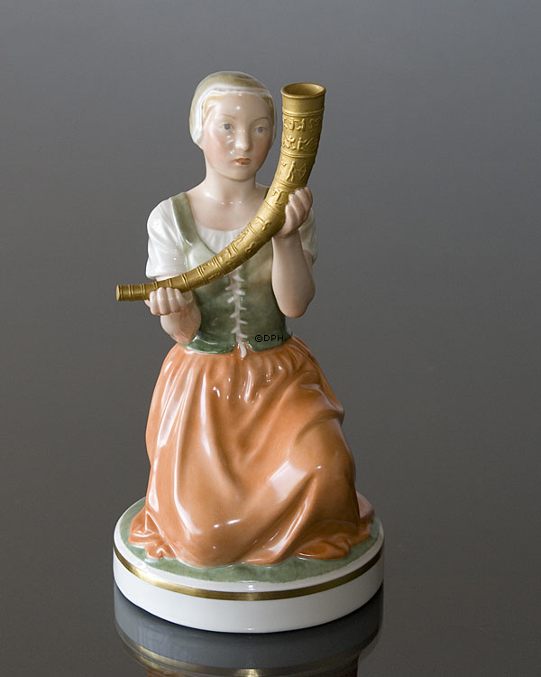 Pige med guldhorn, Royal Copenhagen overglasur figur nr. 12242