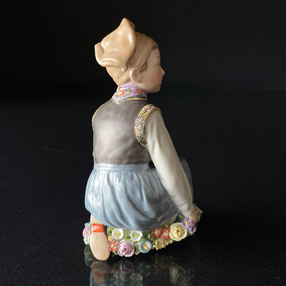 Amager dreng, Overglasur figur, Royal Copenhagen nr. 12414