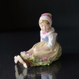 Sealand Girl with Garland, Royal Copenhagen figurine no 12418