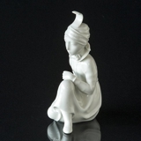 Pige, siddende, Royal Copenhagen figur nr. 12463 Hvid / Blanc de Chine