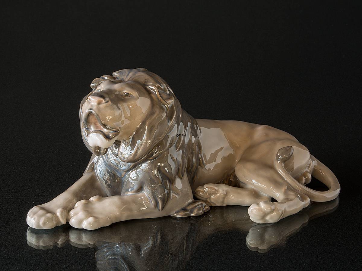 Løve figur, Liggende, Royal Copenhagen figur. Lauritz Jensen nr. 1268