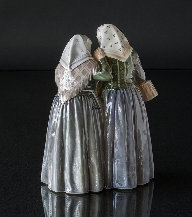 To gamle Koner, Royal Copenhagen figur nr. 1319