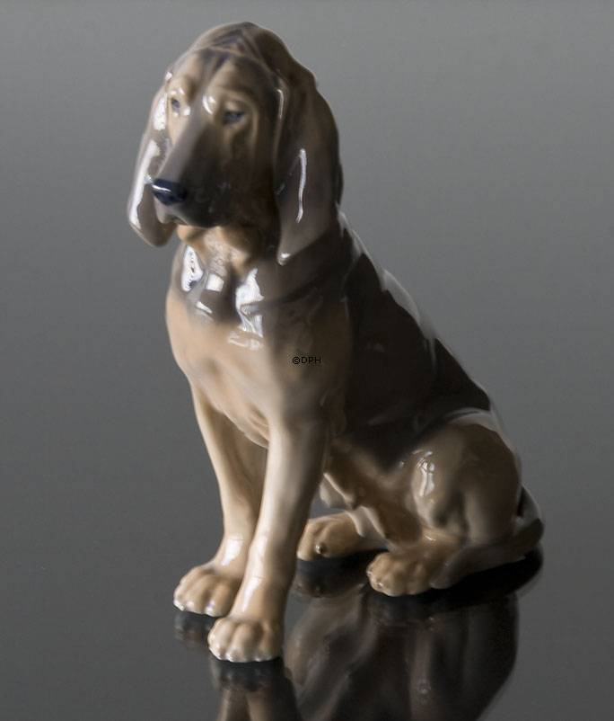 Blodhund, Royal Copenhagen hunde figur nr. 1322