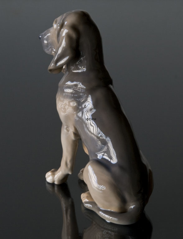 Blodhund, Royal Copenhagen hunde figur nr. 1322