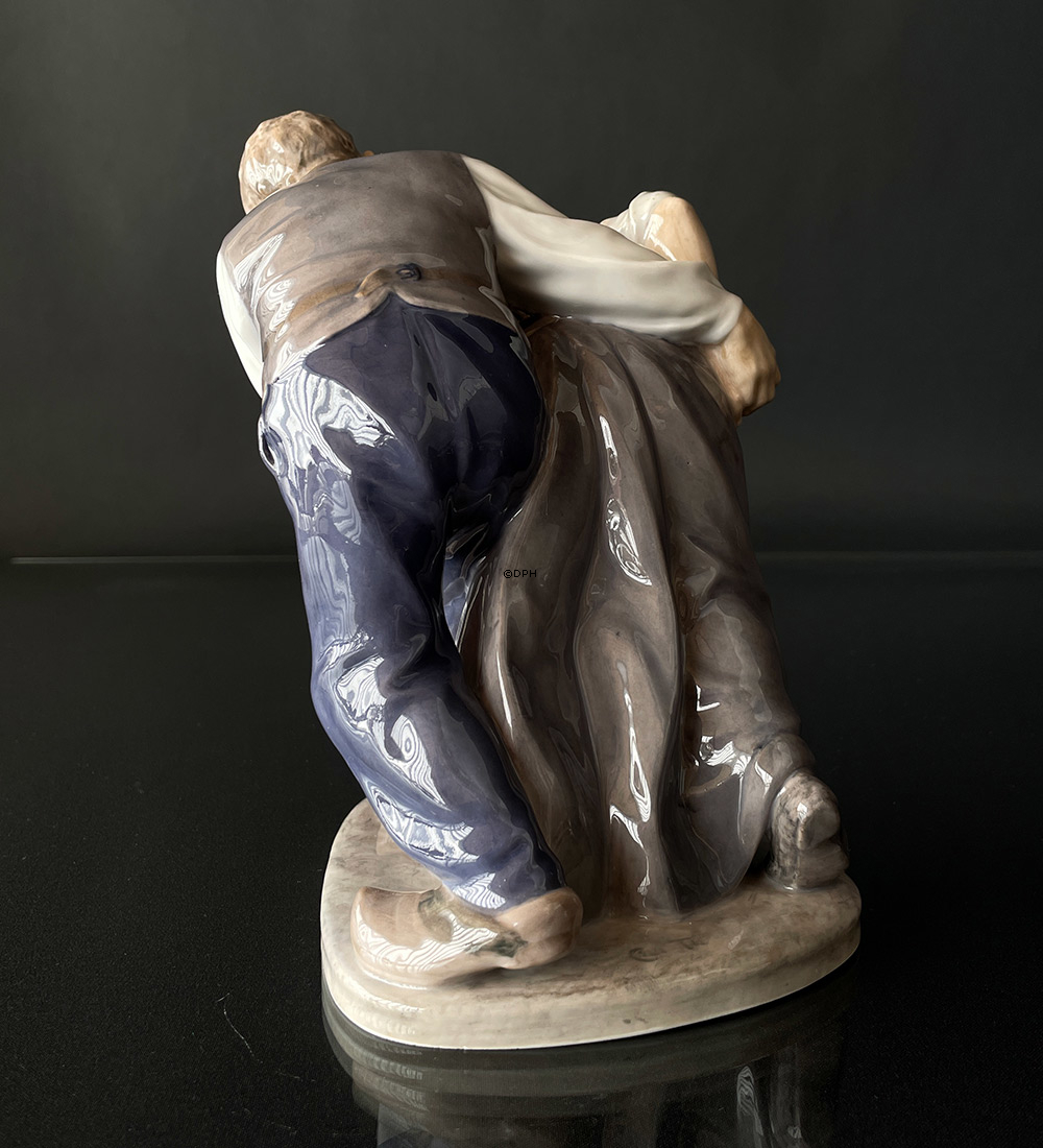 Bondepar, dansende, Royal Copenhagen figur nr. 1326