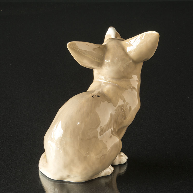 Ræv Siddende, Stor Royal Copenhagen figur nr. 1327  (1931-1935)  Signeret Privat KH)