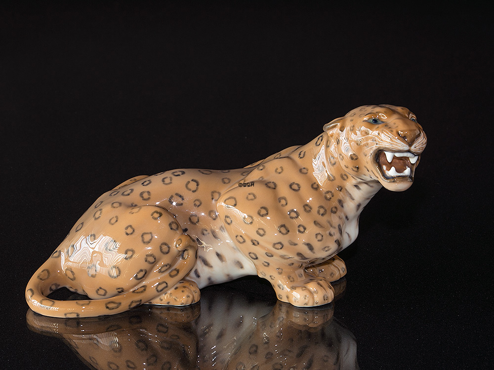 Leopard, Royal Copenhagen figur nr. 1343