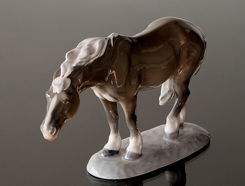 Hest, Royal Copenhagen heste figur nr. 1362