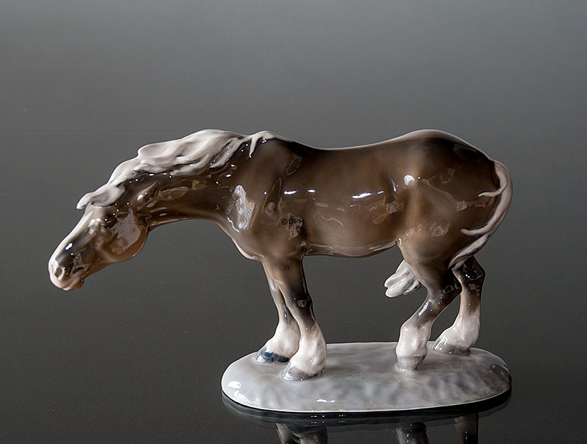 Hest, Royal Copenhagen heste figur nr. 1362