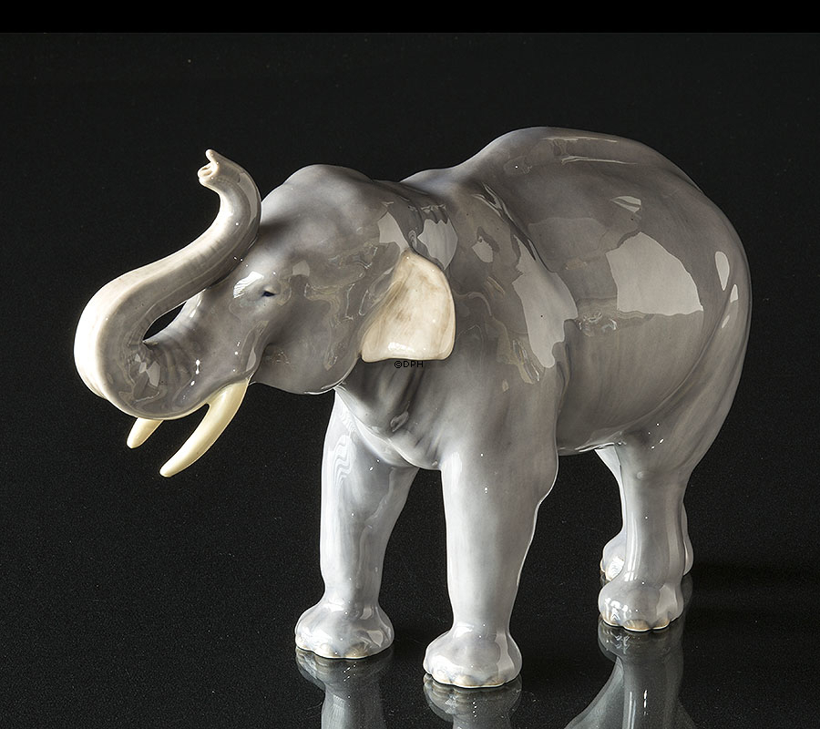 Stående elefant, Royal Copenhagen figur nr. 1373 (1894-1922)