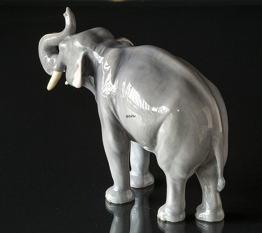 Stående elefant, Royal Copenhagen figur nr. 1373 (1894-1922)