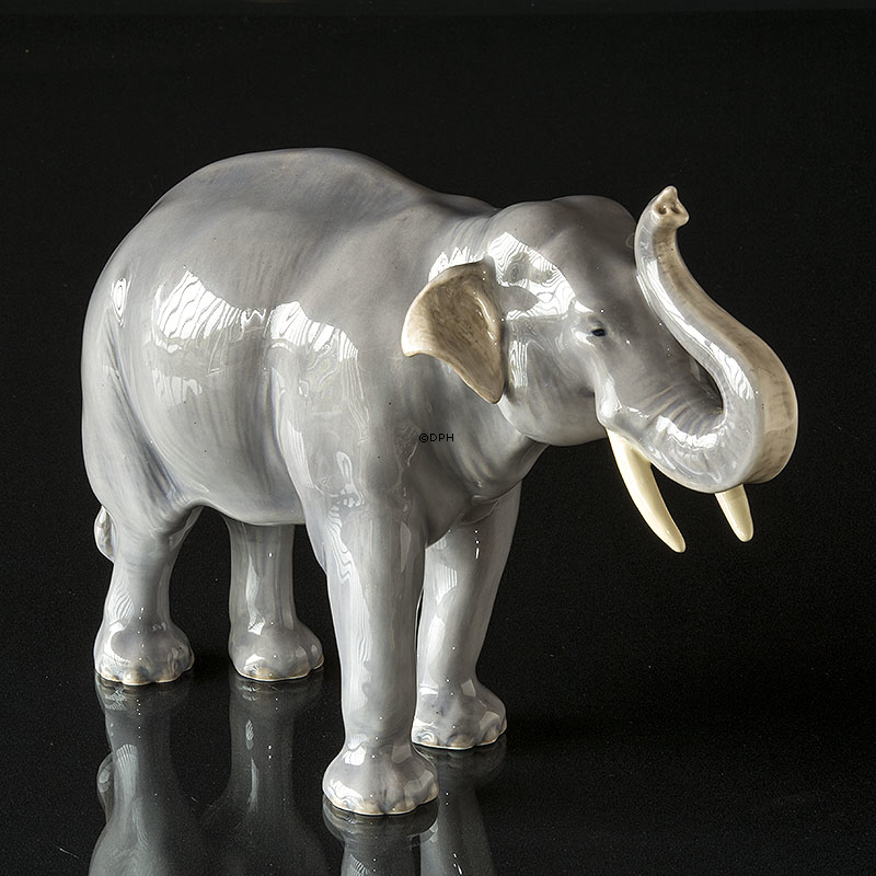 Stående elefant, Royal Copenhagen figur nr. 1373 (1894-1922)