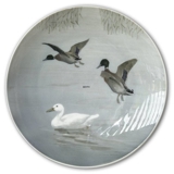 Bowl / plate with holes for hanging, decorated with flying ducks, Royal Copenhagen Art Noveau (1898-1922)