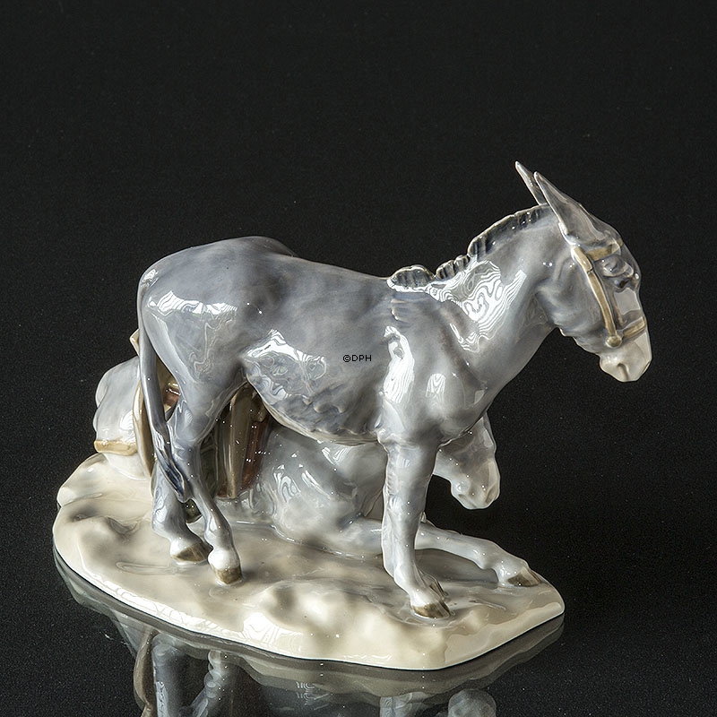 To æsler på base, Royal Copenhagen figur 1486 (1913) Meget sjælden