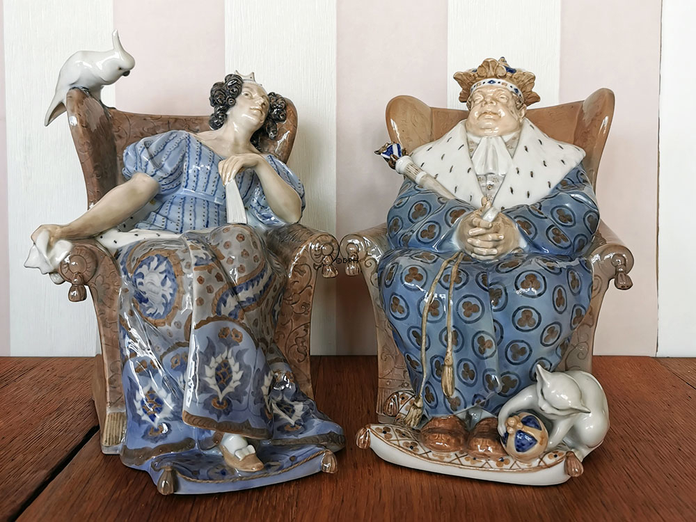 Dronningen, Royal Copenhagen figur nr. 1494 (1913) Professionelt repareret