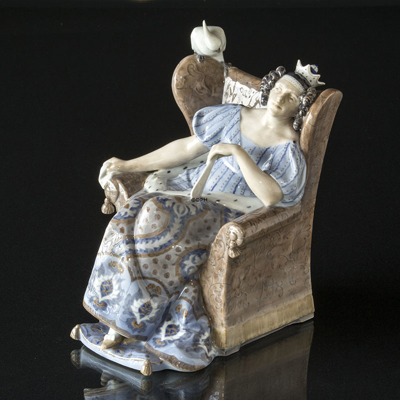 Dronningen, Royal Copenhagen figur nr. 1494 (1913) Professionelt repareret