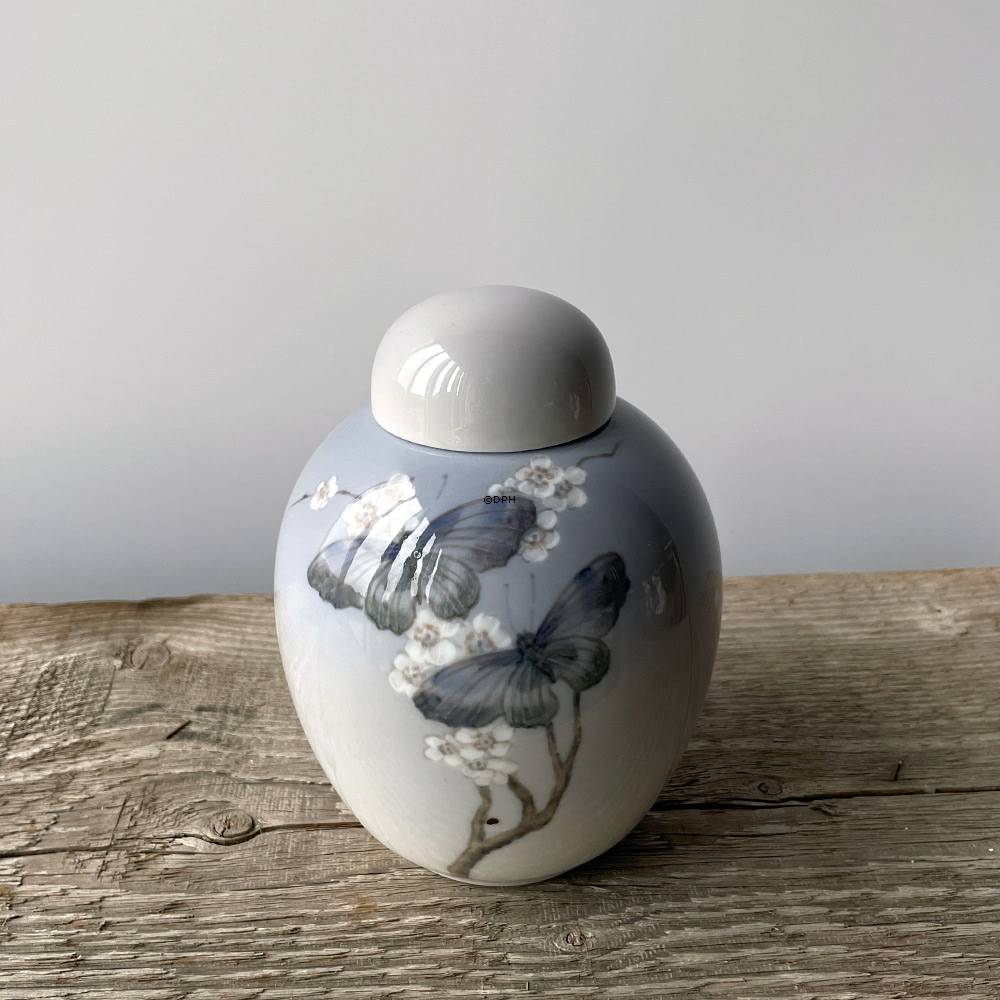 Krukke med Sommerfugl, Royal Copenhagen nr. 1528-1241